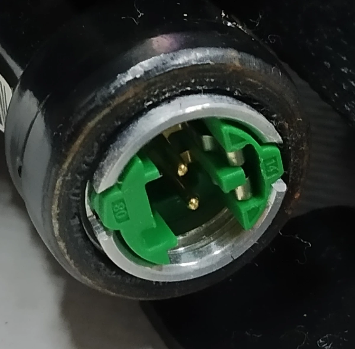 Ремень безопасности 2-го ряда сидений левый в сборе BMW I3 72117304151