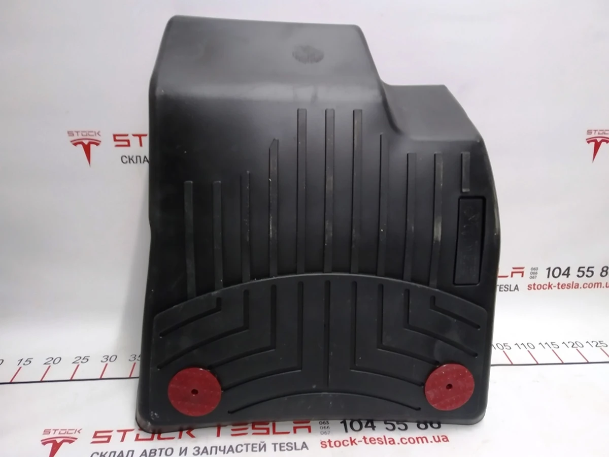 Коврик напольный резиновый 1-го ряда сидений левый Tesla model S REST 1047686-00-X
