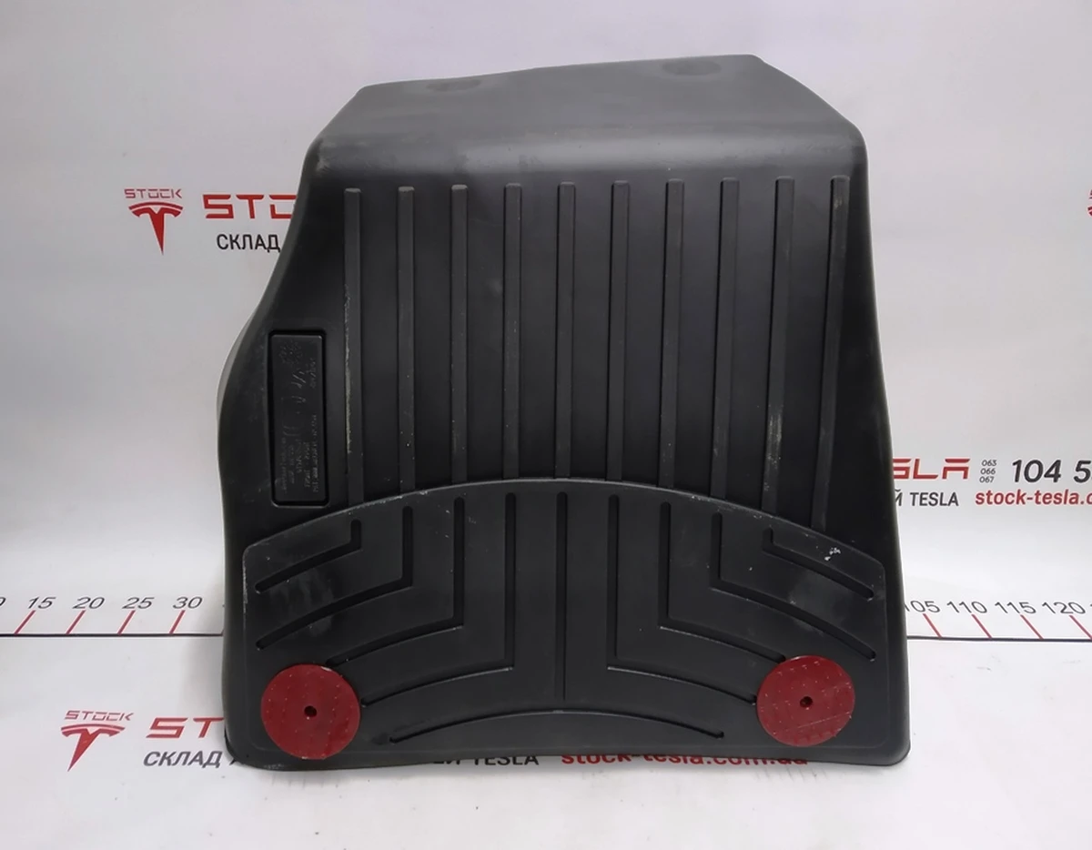 5 Коврик напольный резиновый 1-го ряда сидений правый Tesla model S REST 1047686-00-Y
