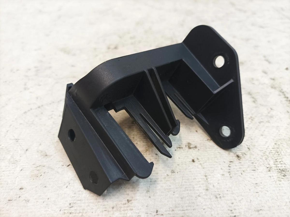 Mounting connectors for wiring injectors Audi Q7 06K971497D