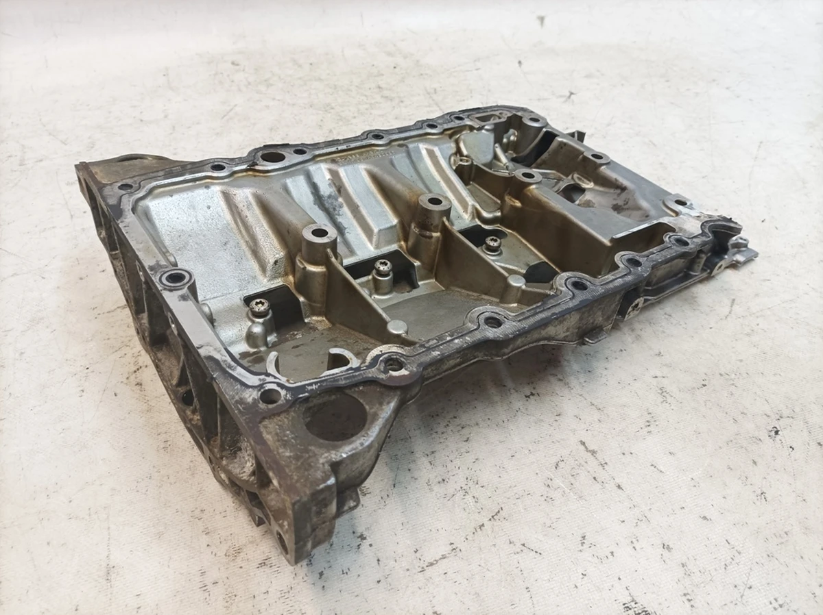 Піддон масляний верхня частина Audi Q7 06L103603AT