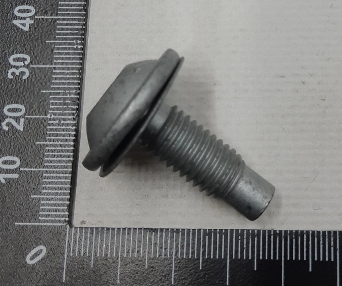 Гвинт M10X33 комбінований з плосковипуклой головкою з шипом BMW I3 07147467709