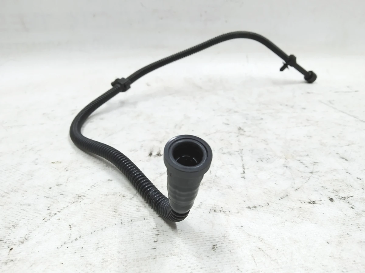 Трубка для видалення повітря Volkswagen E-GOLF 0CZ301472A