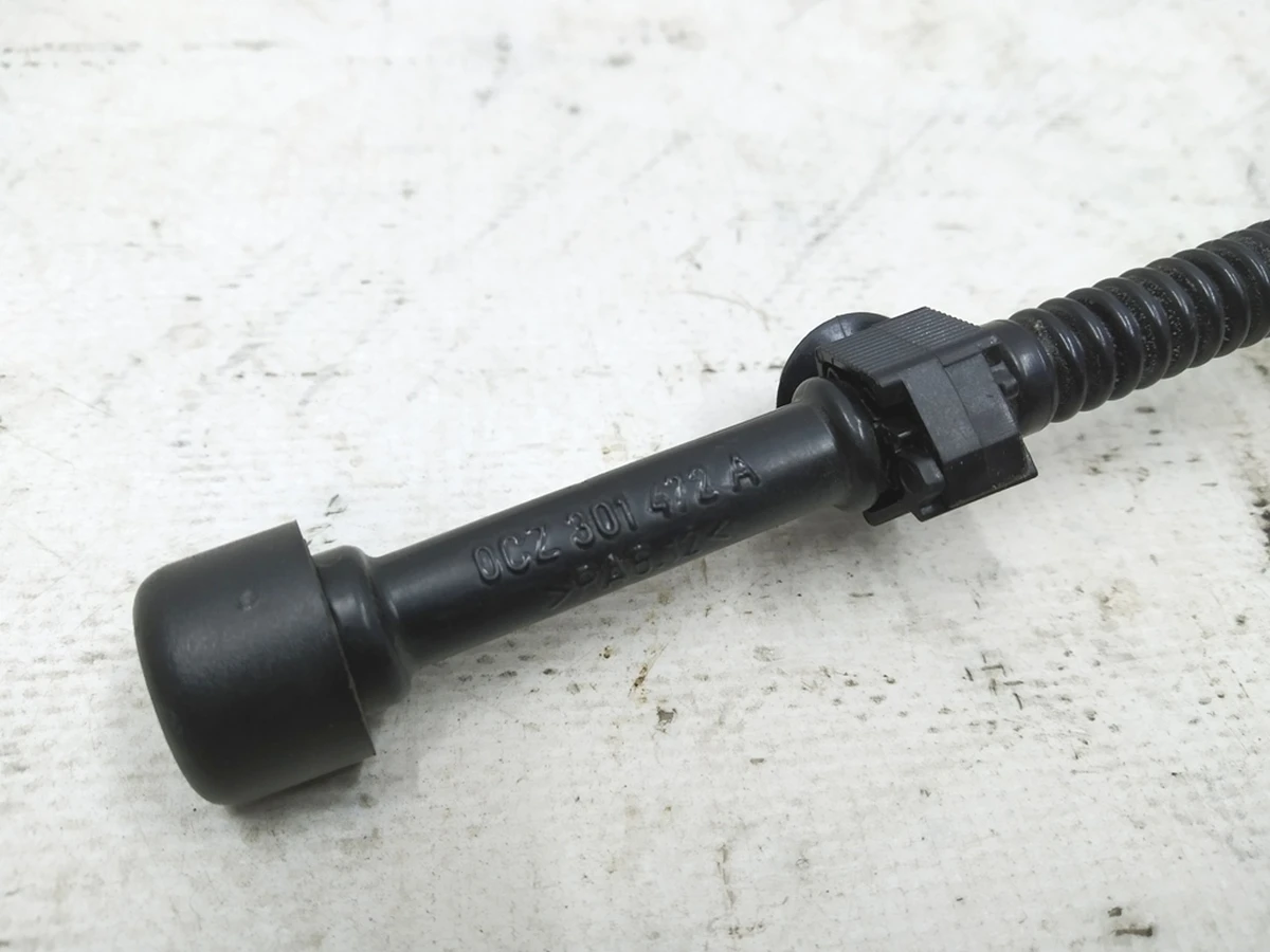 Трубка для видалення повітря Volkswagen E-GOLF 0CZ301472A