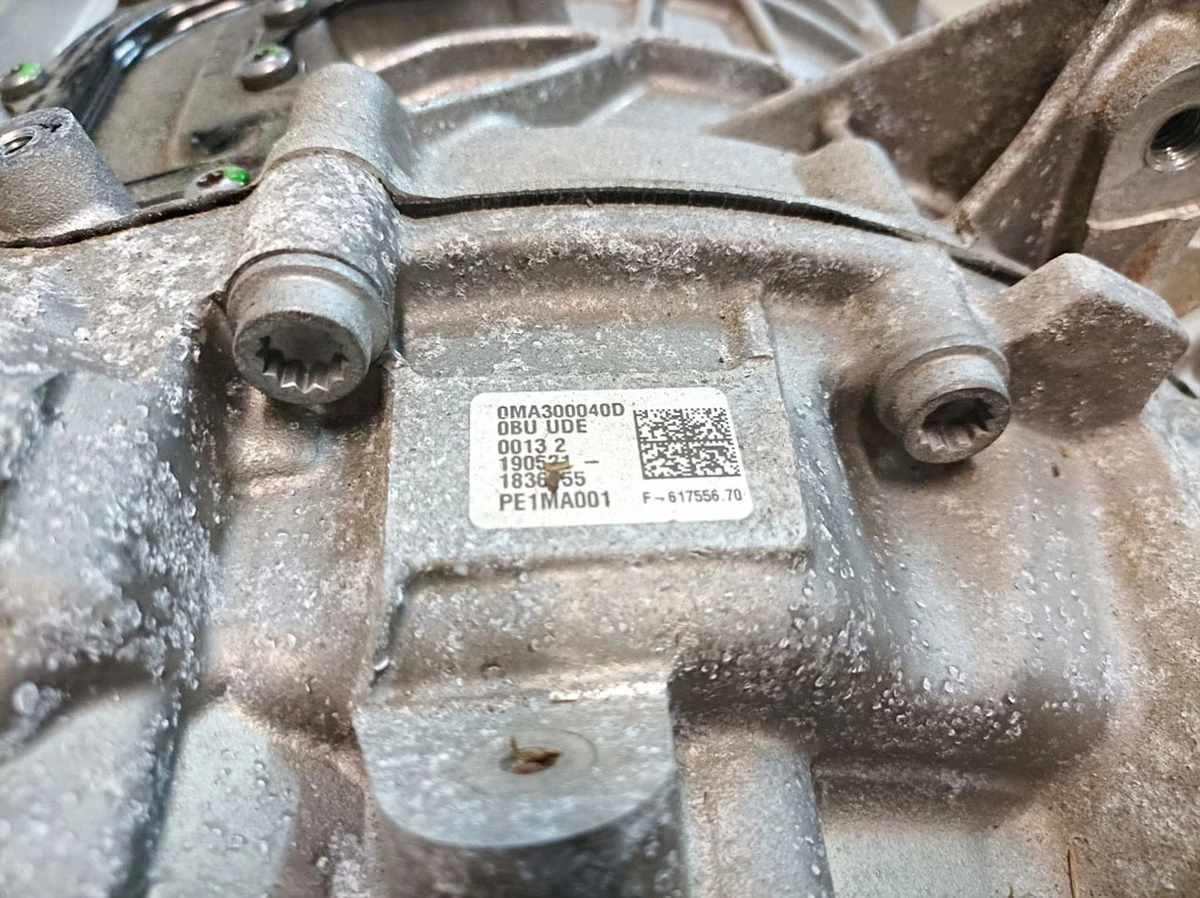 Двигатель передний без инвертора Audi E-tron 0EF903041L