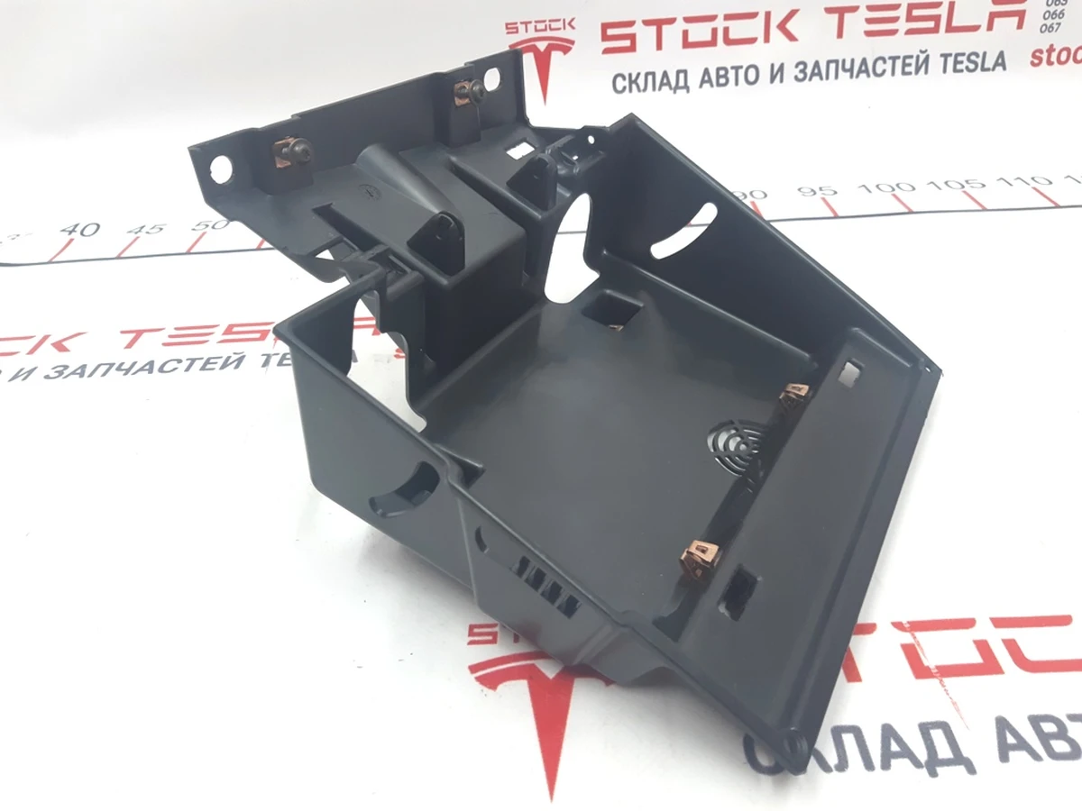 Кронштейн опорний основного монітора Tesla model S, model S REST 1002273-00-C