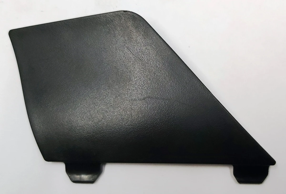 10 DOOR HANDLE INSERT - LEFT FRONT with damage Tesla model S, model S REST 1002974-00-E