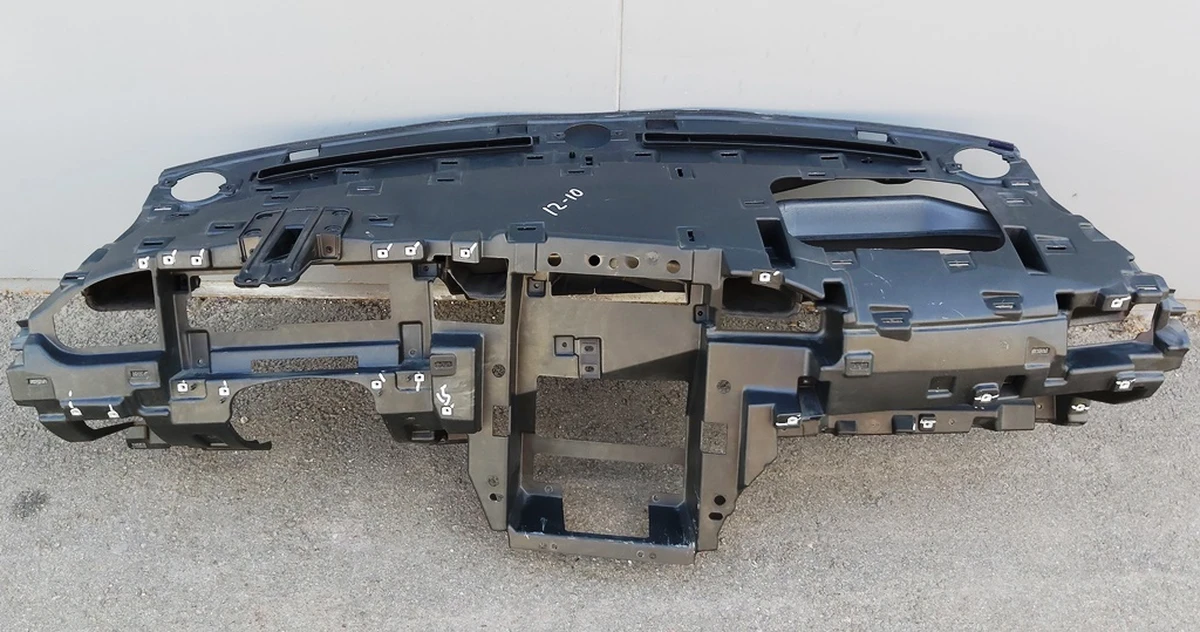 10 PLASTICS SUB ASY - IP CARRIER MS LHD Tesla model S 1011184-00-I