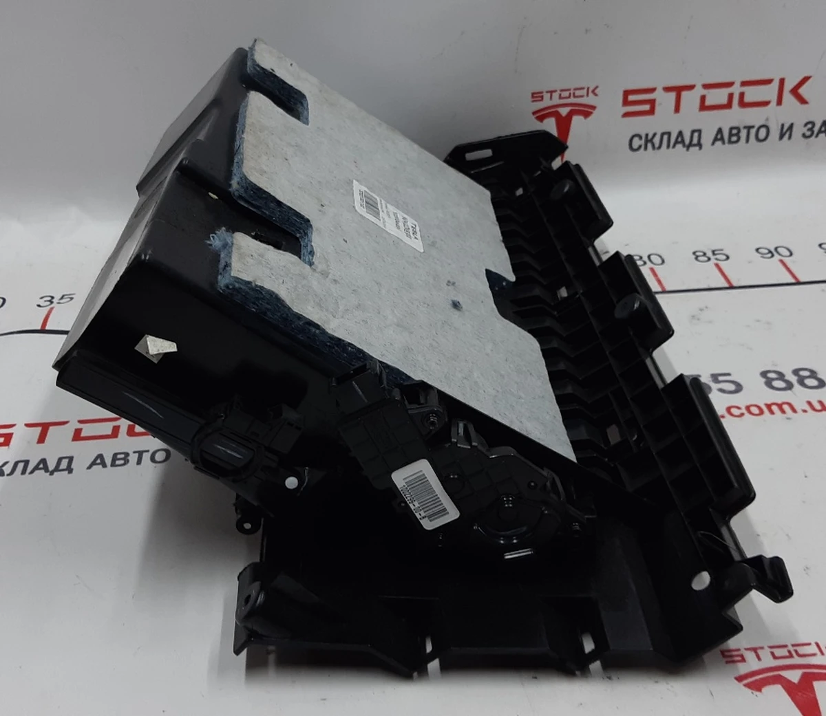 24 Glove box (glove box) PVC BLK damaged Tesla model S 1003327-08-L