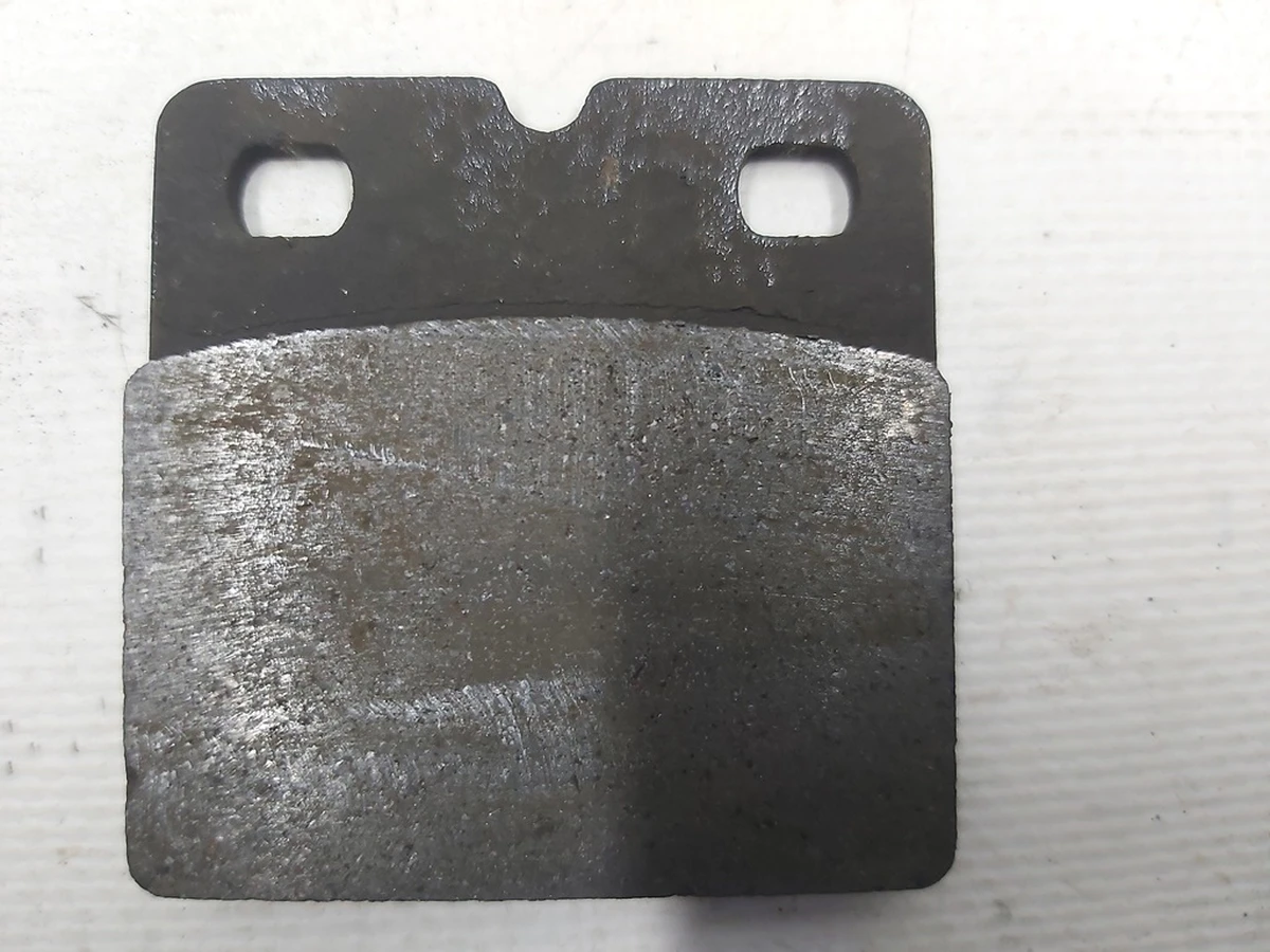 Brembo parking brake shoe (2 pieces) Tesla model S, model S REST 1003460-00-D