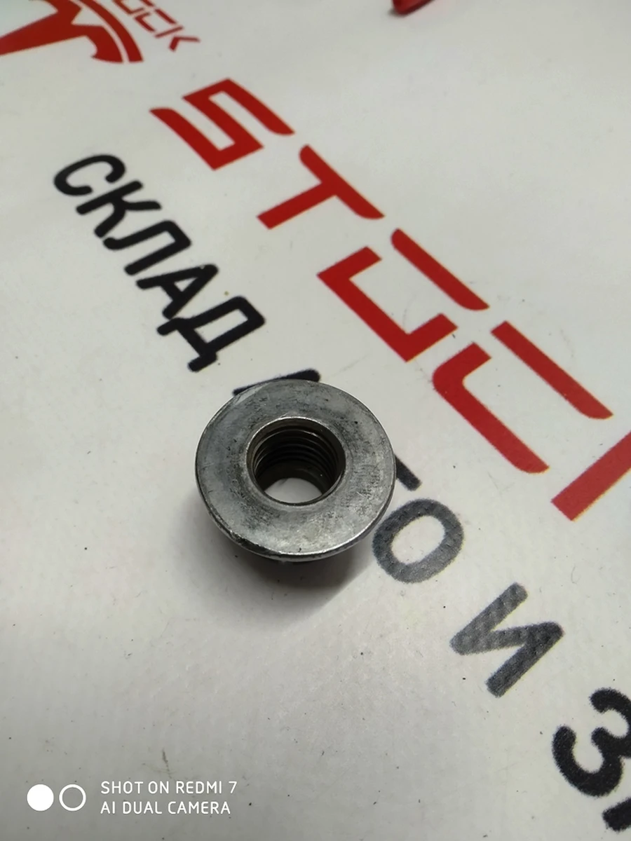 5 Гайка наконечника рулевого Tesla model S, model S REST, model X 1004356-00-B