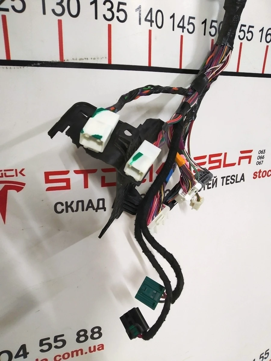 1 Електропроводка правого порогу RWD Tesla model S REST 1004417-01-Q