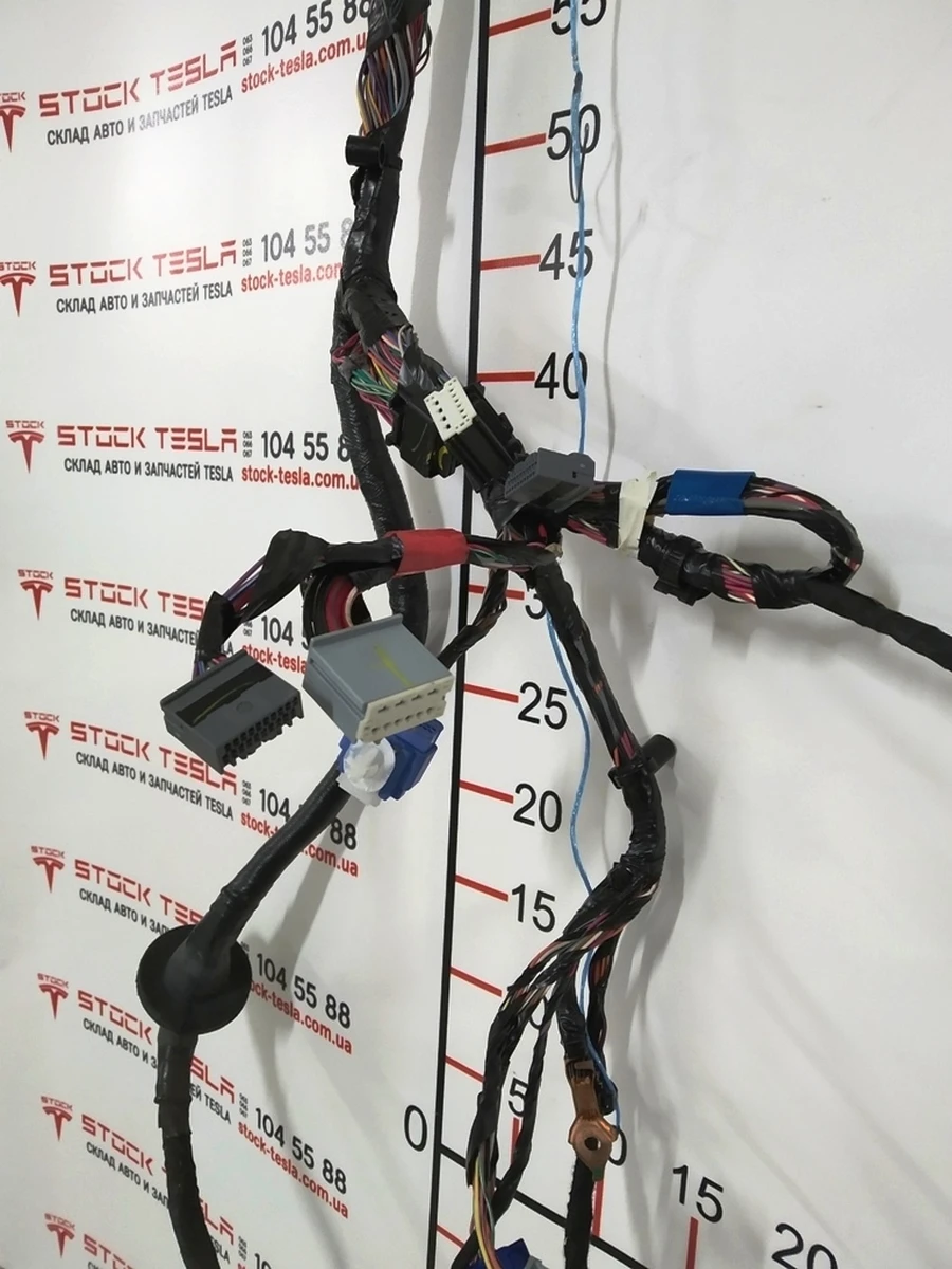 1 Електропроводка правого порогу RWD Tesla model S REST 1004417-01-Q