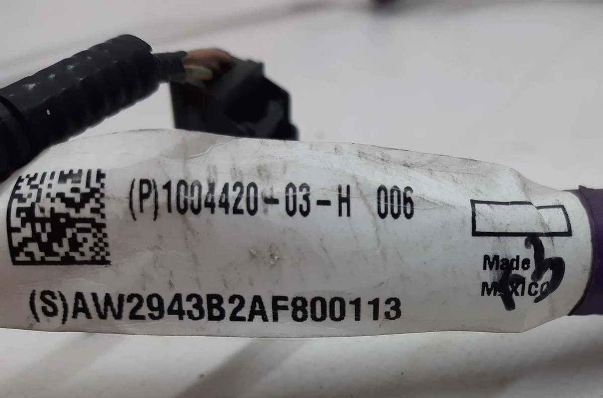 1 Электропроводка бампера переднего (4 парктроника) (PARK ASSIST) Tesla model S 1004420-03-H