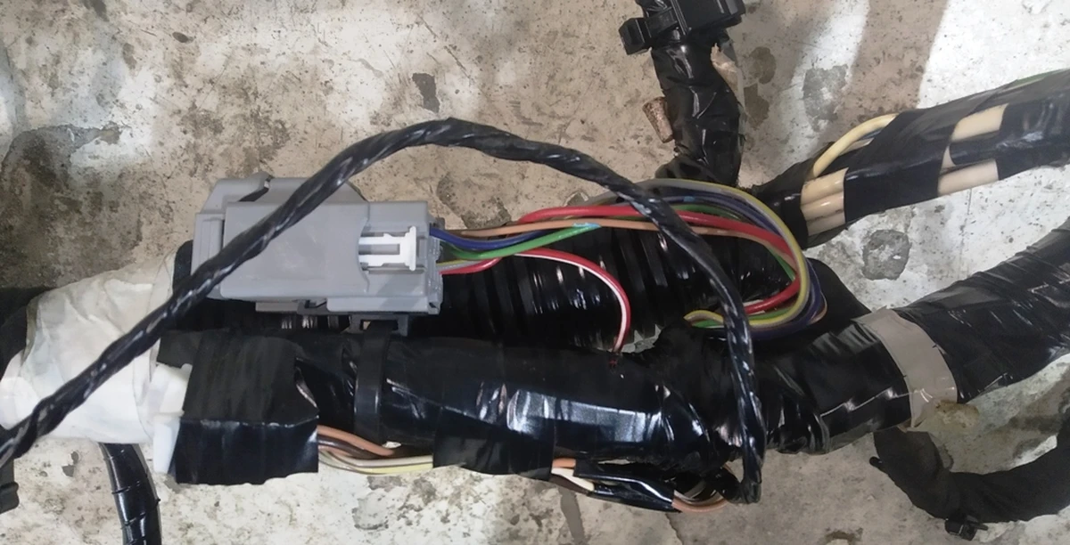 1 Электропроводка инструментальной панели (торпедо) в разбор AWD/RWD Tesla model S 1004422-92-N