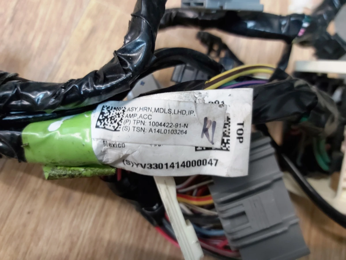 1 ASY,HRN,MDLS,LHD,IP,BASE,ACC Tesla model S 1004422-92-N