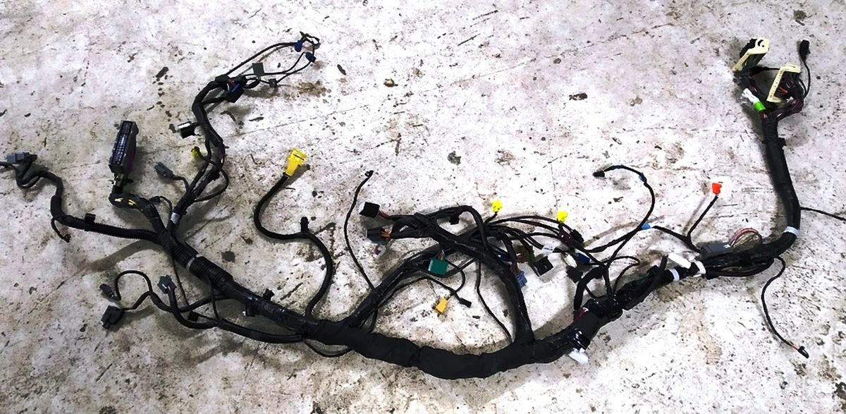 1 ASY,HRN,MDLS,LHD,IP,BASE,ACC Tesla model S 1004422-92-N