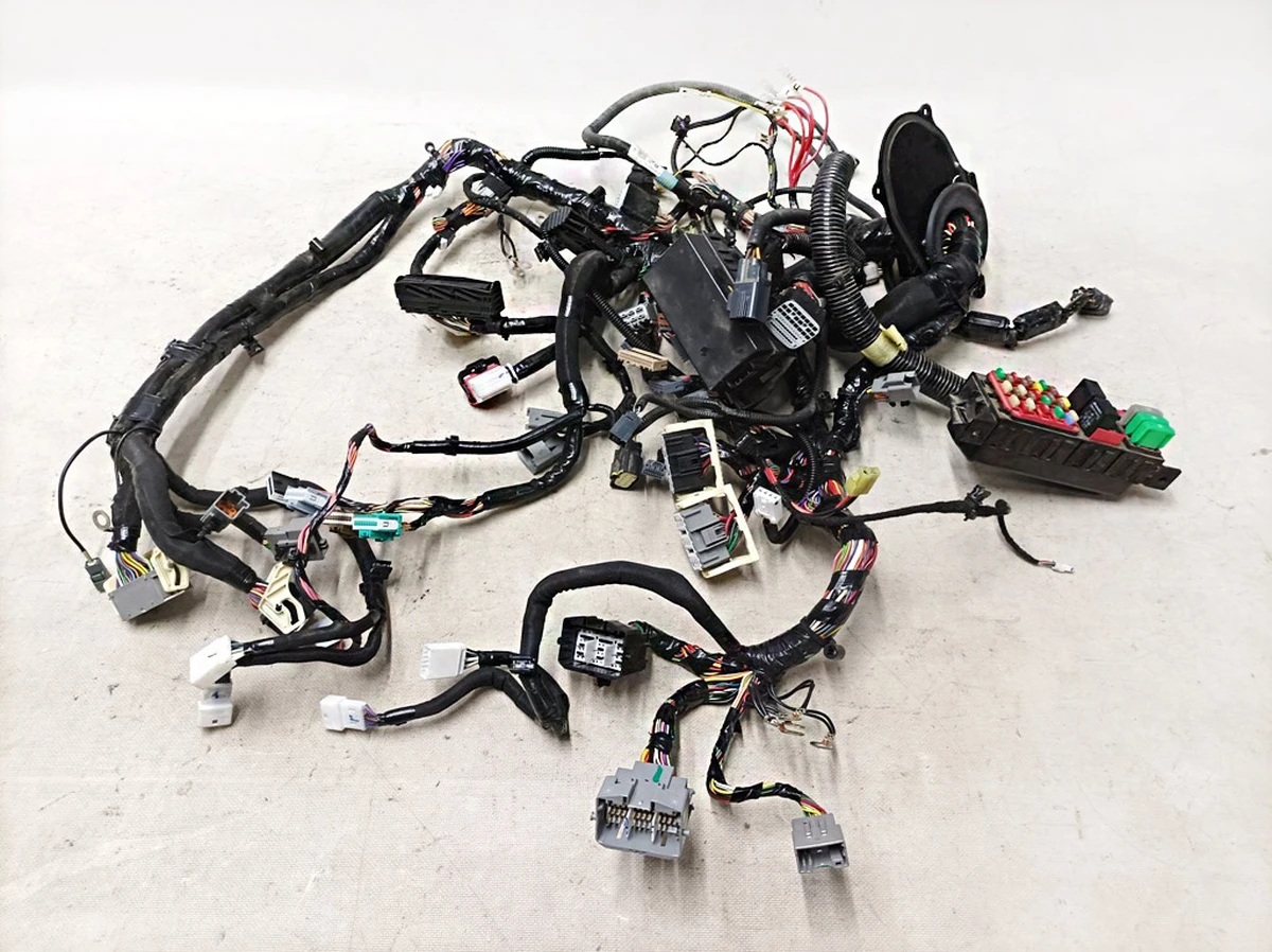 Электропроводка приборной панели кузова (нижняя) RWD Tesla model S 1004423-00-K