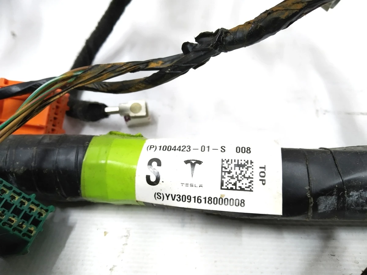 1 Body Dashboard Wiring & Engine Compartment (Lower) RWD Disassembled Tesla model S REST 1004423-00-S