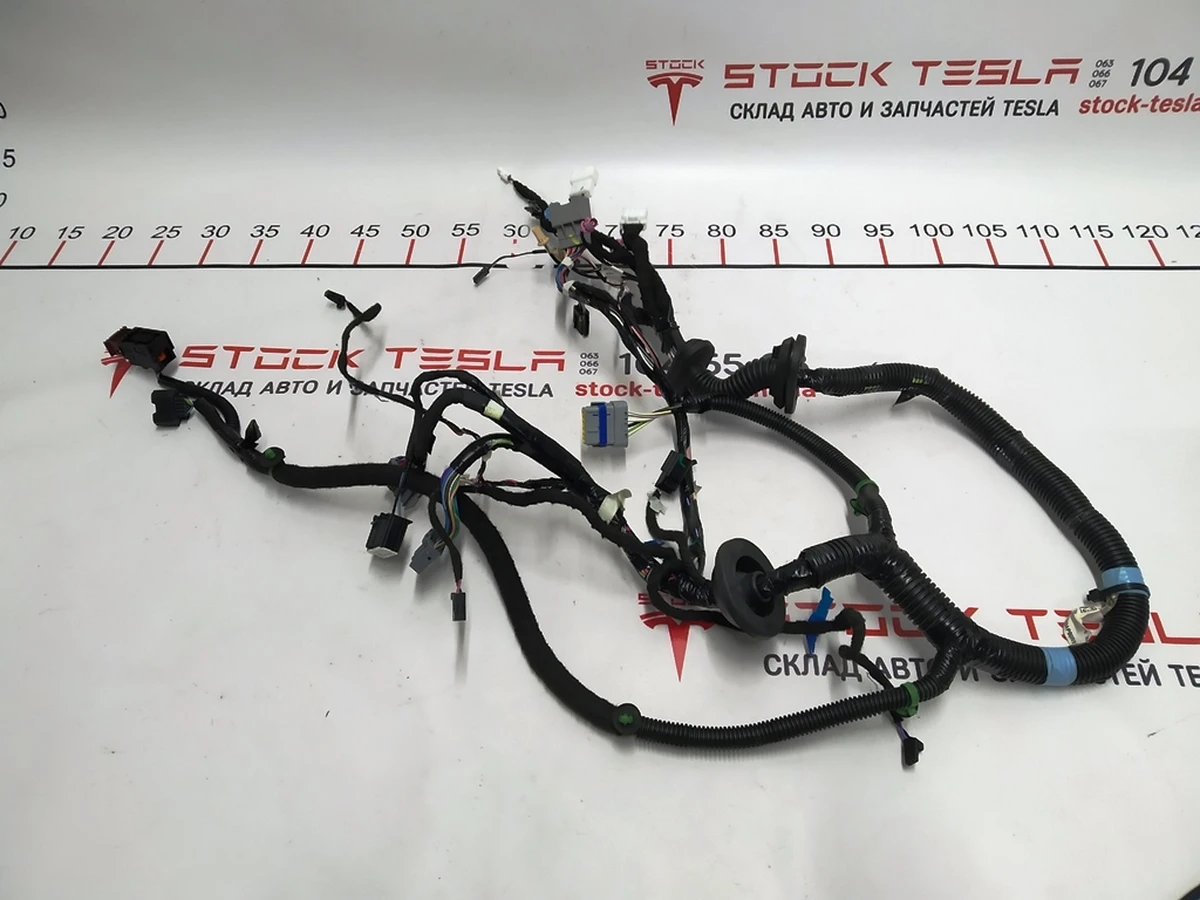2 Wiring door front right Tesla model S 1004424-00-H