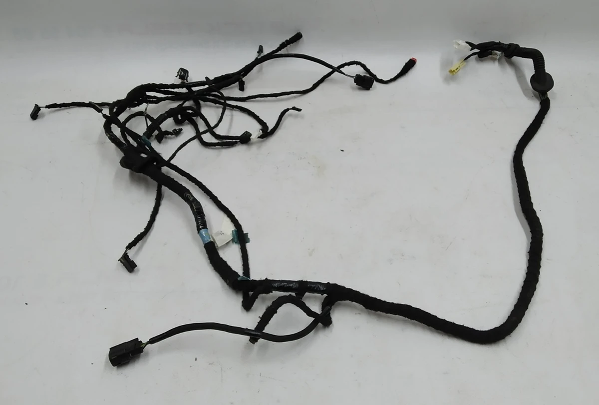 6 Електропроводка кришки багажника права сторона Tesla model S 1004428-00-G