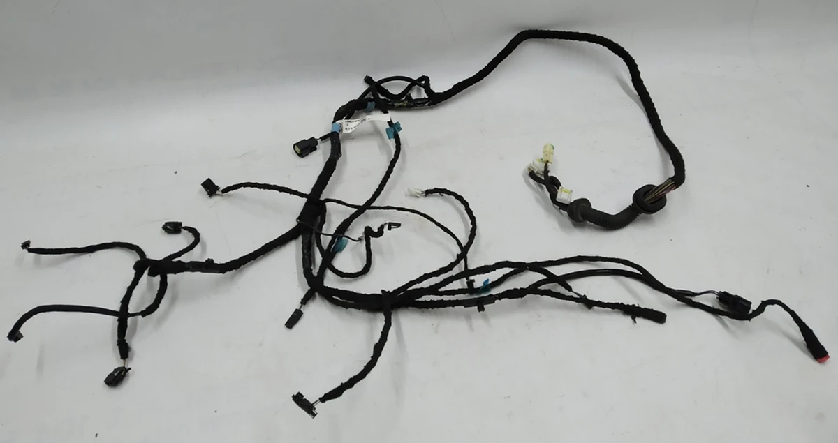 6 Електропроводка кришки багажника права сторона Tesla model S 1004428-00-G