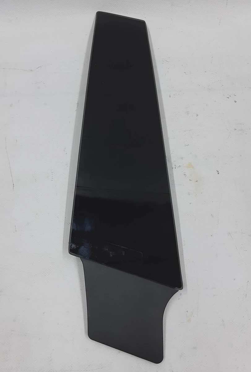 7 Накладка стойки B наружная правая (стекло) с нижним пластиком в сборе Tesla model S, model S REST 1004535-00-B