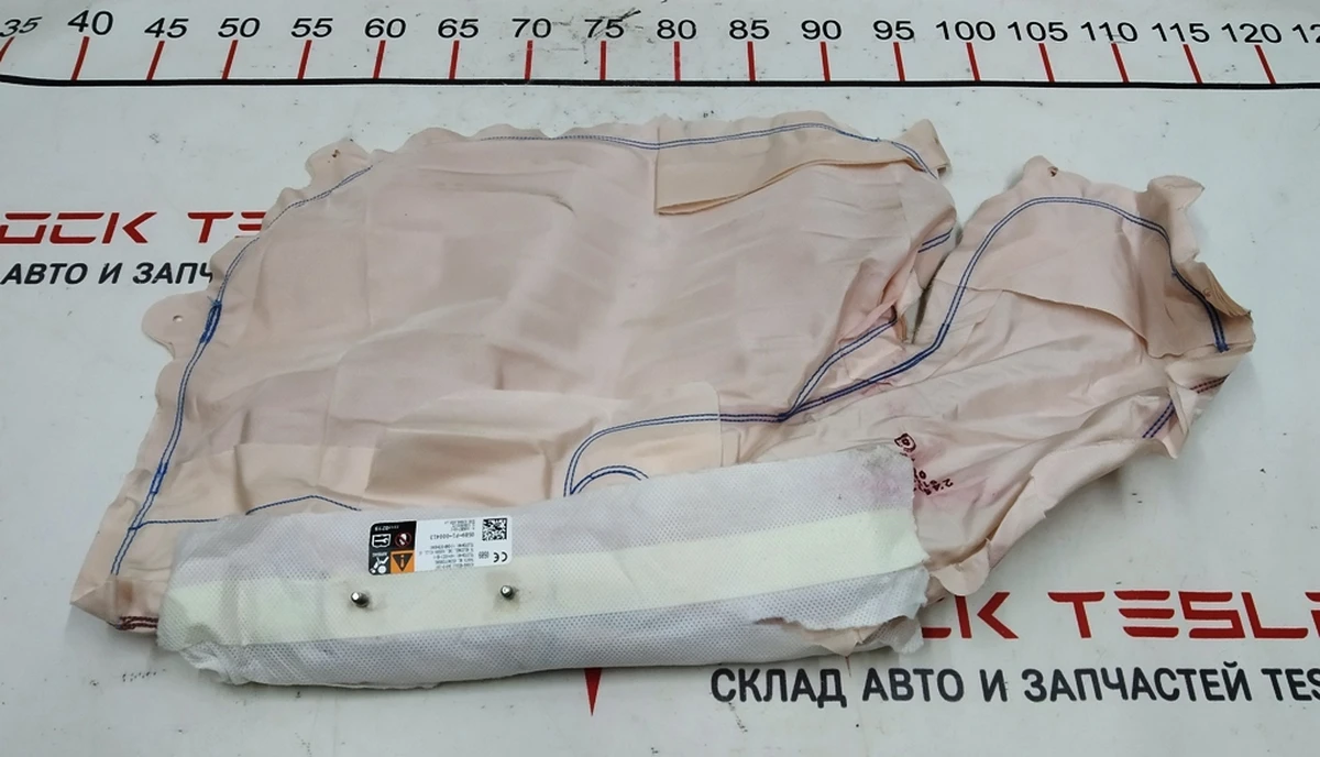 Driver Seat Airbag (under restoration) Tesla model S 1013112-03-B