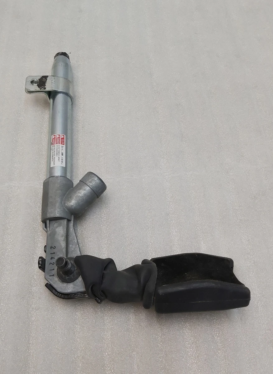 OUTBOARD LAP PRETEN, RH BLK for restoration Tesla model S 1005265-00-B