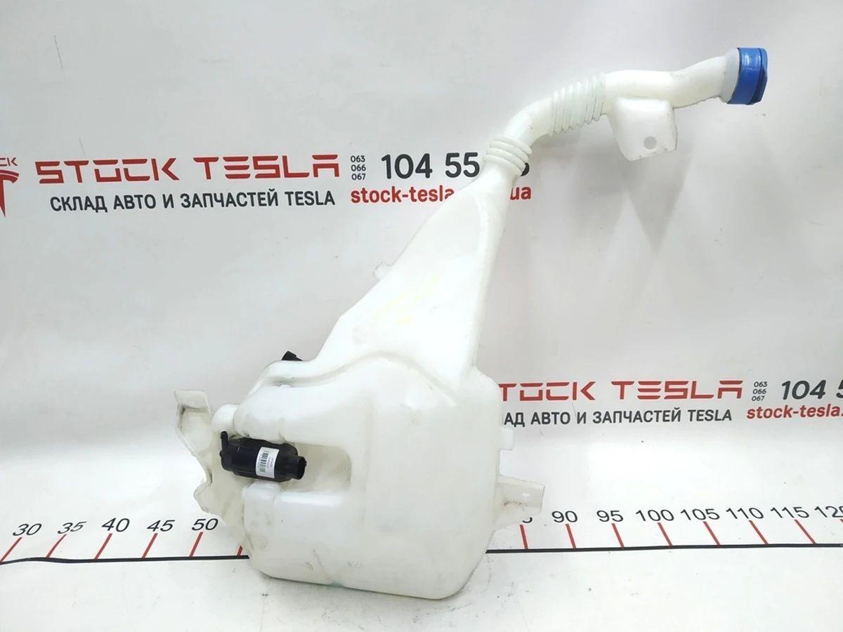 1 Бачок склоомивача (в зборі з датчиком і насосом) Tesla model S, model S REST 1005400-00-D