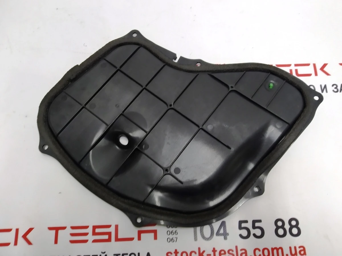 1 Накладка внутрішня двері передньої правої (пластик) Tesla model S, model S REST 1037846-00-D