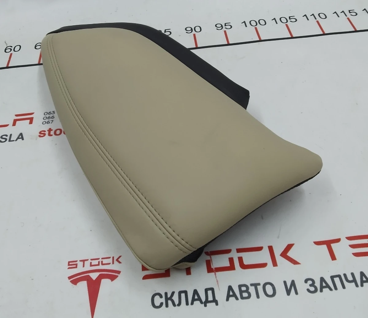 5 Seat cushion 2nd row right PREM TAN Tesla model S, model S REST 1006426-03-A