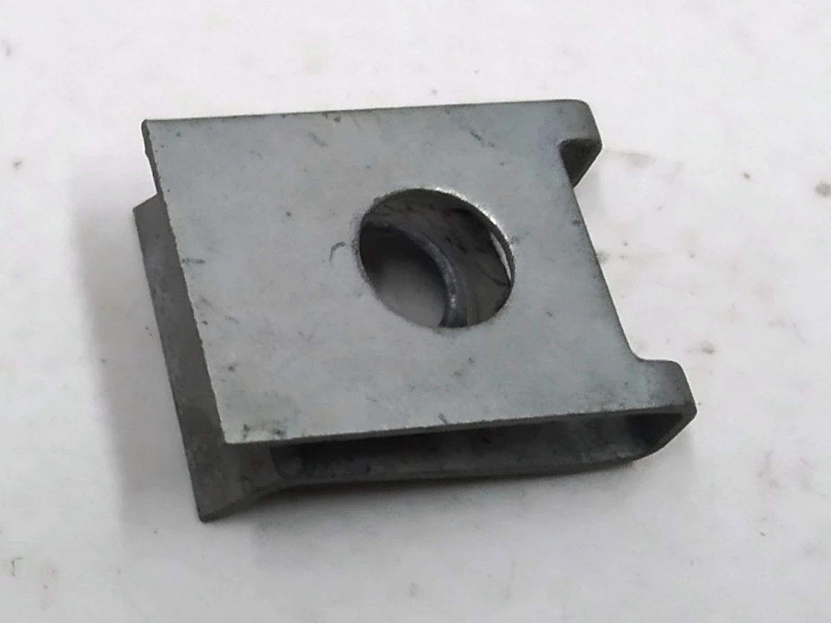 7 Скоба U-NUT M6x0.6-3.5 Tesla model X S REST 1006518-00-A