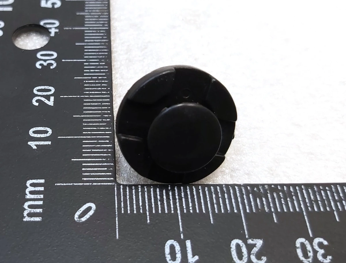 5 Кліпса підкрилка 8x20x20.0x14.0 Tesla всі моделі 1006521-00-A