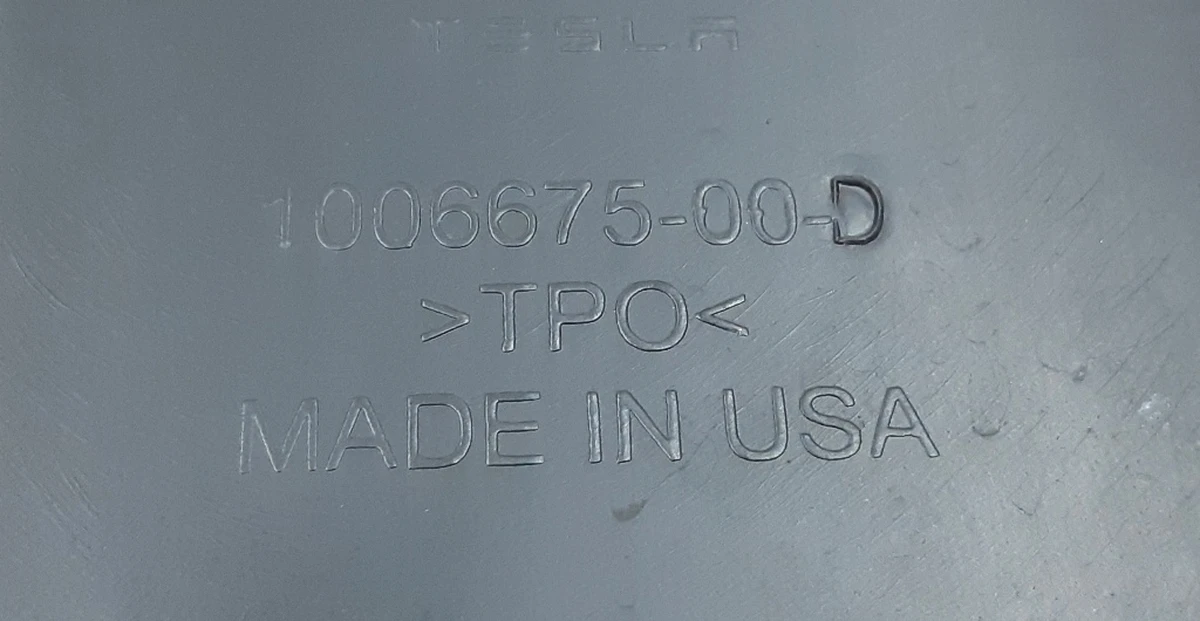 21 TRIM LIFTGATE TROUGH RH Tesla model S, model S REST 1021438-00-D