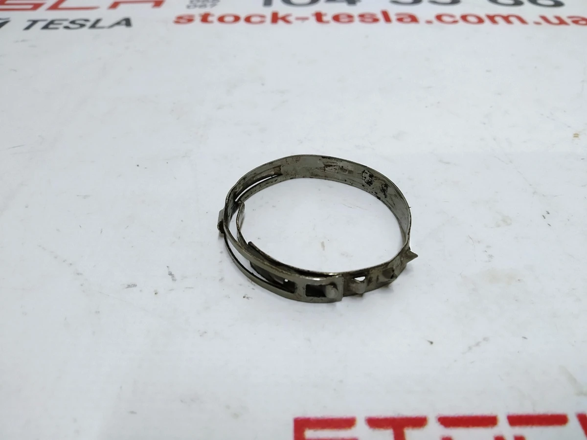 1 Хомут малый 34.5 пыльника полуоси задней внутренний Tesla model S, model S REST, model X 1007719-00-C