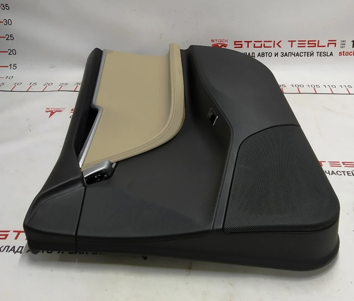 3 Front Right Door Map Assembly PUR BLACK PUR MOJAVE Tesla model S, model S REST 1007936-22-M