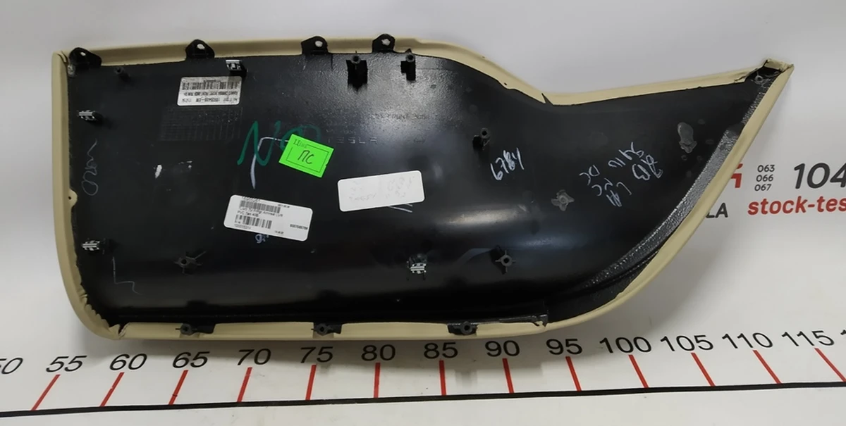 36 Кишеня карти дверей передньої правої PVC TAN 40B (дрібнозерна шкіра, без додаткового підсв) Tesla model S, model S REST