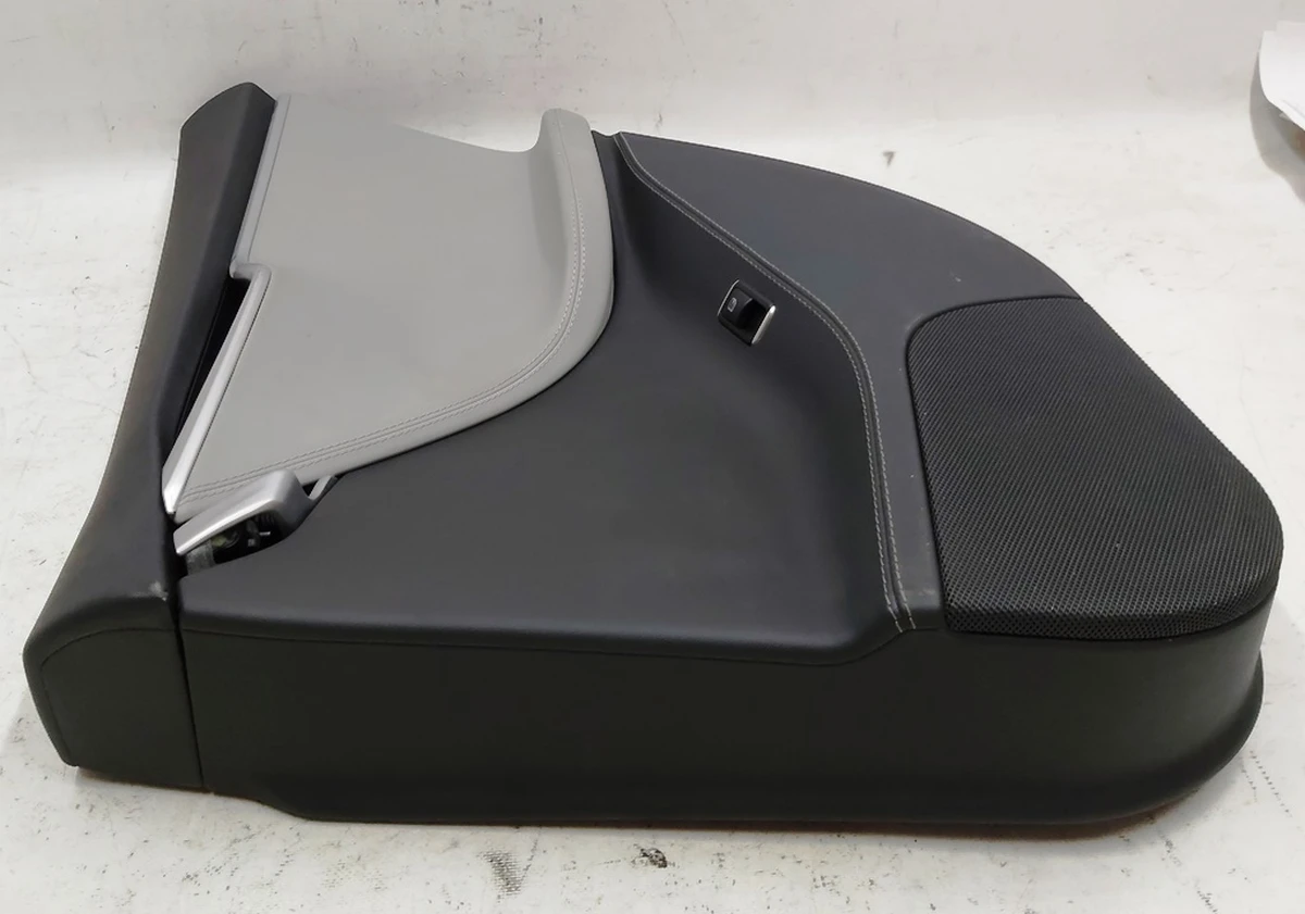 4 Карта дверей задньої правої у зборі PUR/LTHR BLACK/GREY з пошкодженням Tesla model S, model S REST 1008105-03-L