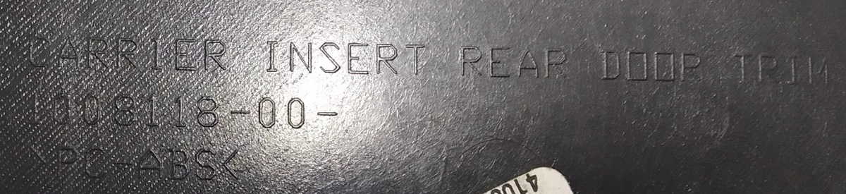 33 Карман карты двери задней правой PVC BLK 40B (мелкозерн. кожа, без доп. подсв) Tesla model S, model S REST 1008115-01-J