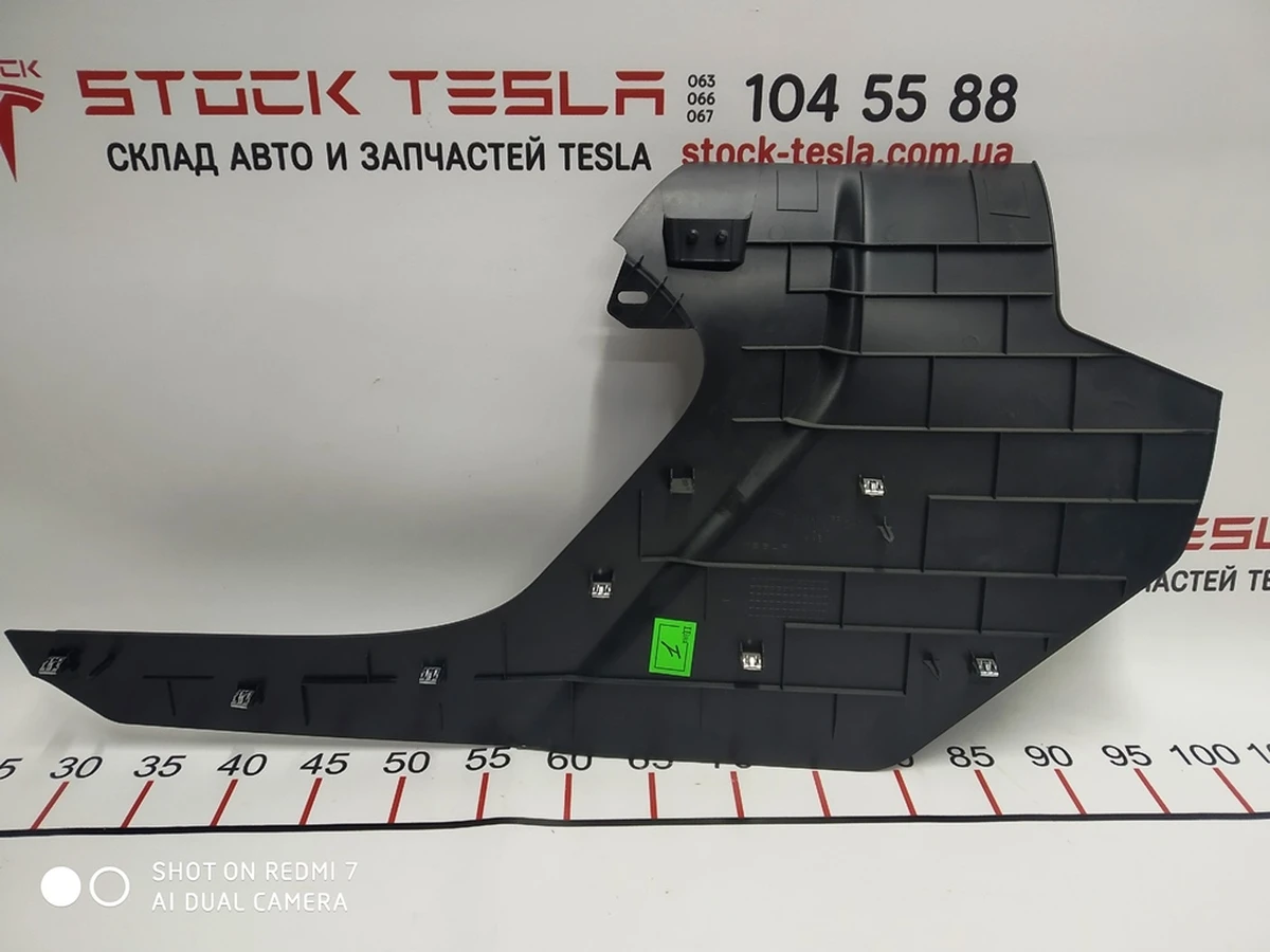 Облицювання центральної консолі ліва передня пластик Tesla model S, model S REST 1008248-00-E