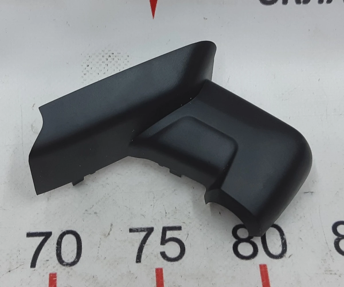 8 Облицовка кронштейна зеркала заднего вида правая Tesla model S 1008370-00-F