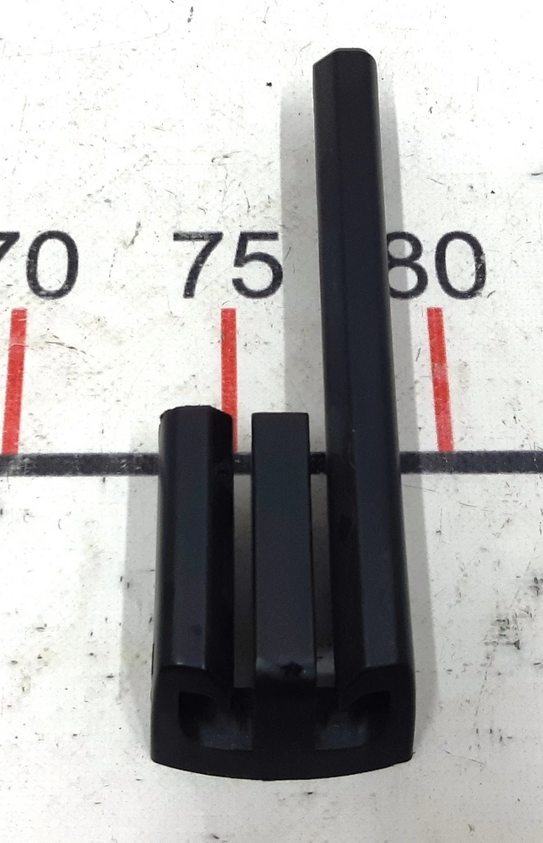 1 Заглушка салазки сиденья передняя левая Tesla model S, model S REST 1031675-00-A