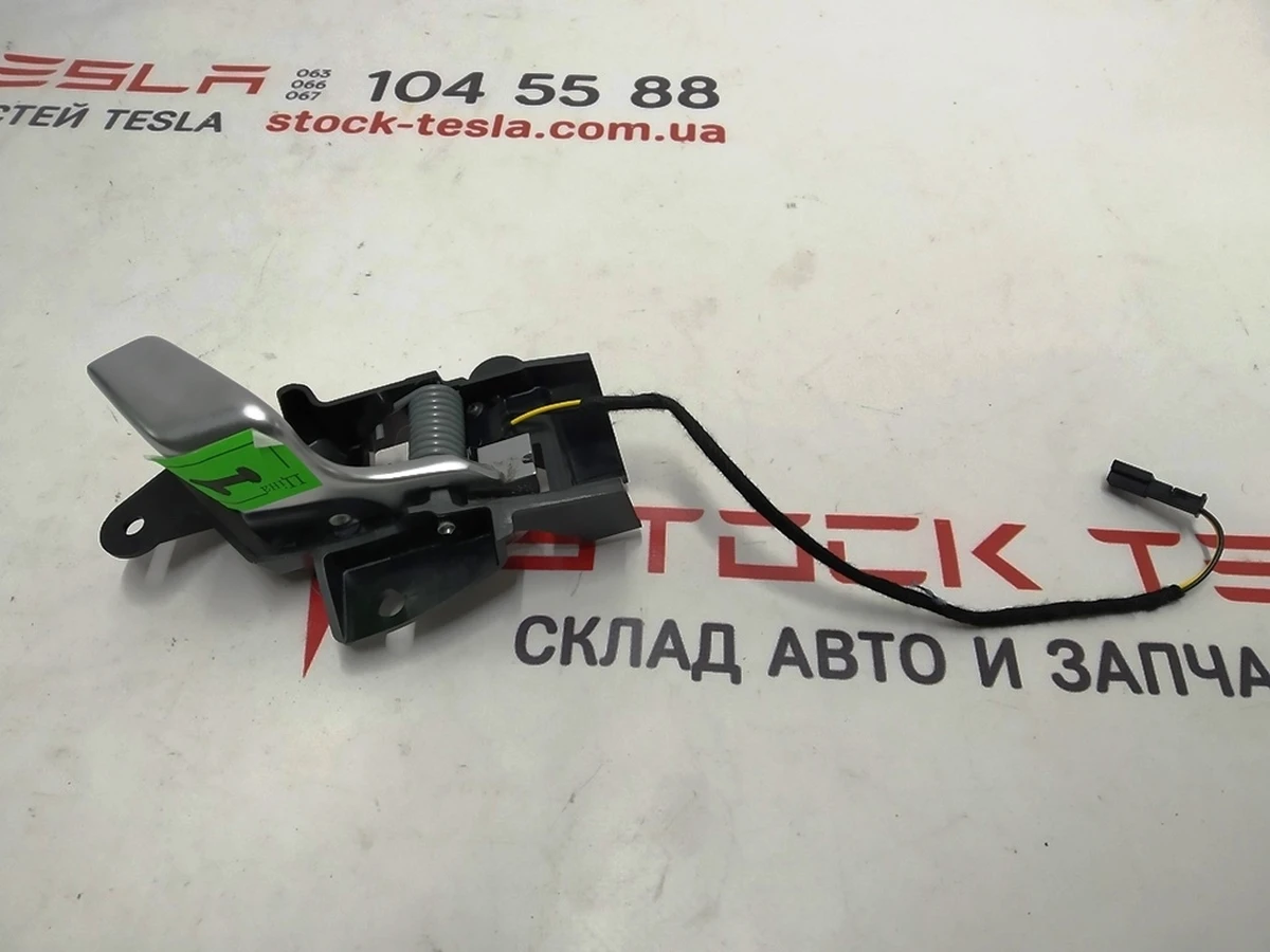 7 Ручка відкриття дверей внутрішня передня права в зборі Tesla model S, model S REST 1007940-00-G