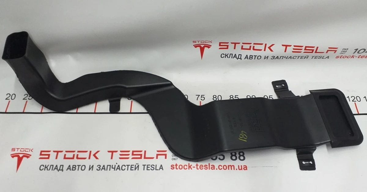 15 Повітропровід салону нижній лівий Tesla model S, model S REST 1008449-00-I