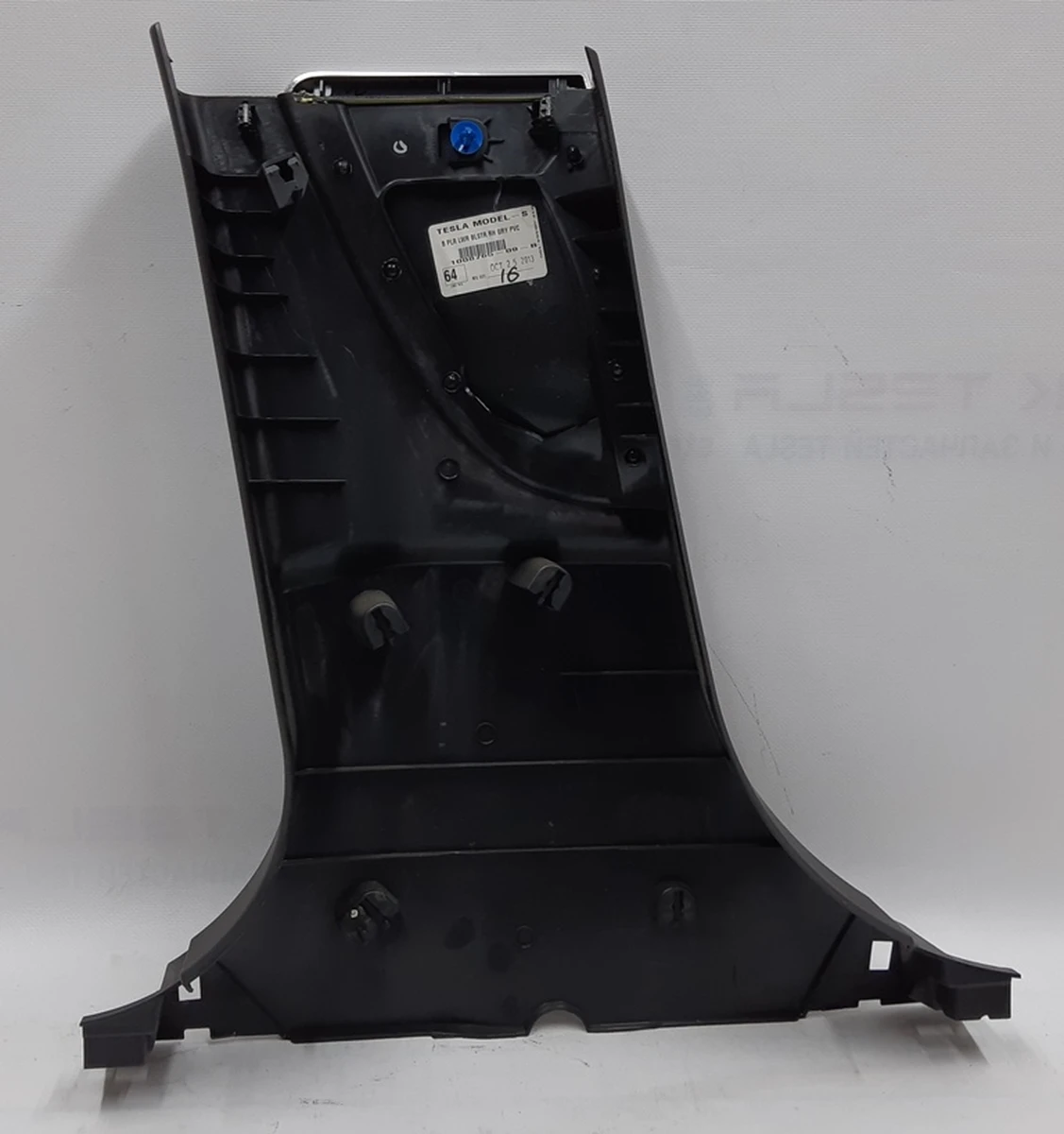14 Облицювання стійки B нижня права PVC GREY з пошкодженням Tesla model S 1024631-09-C