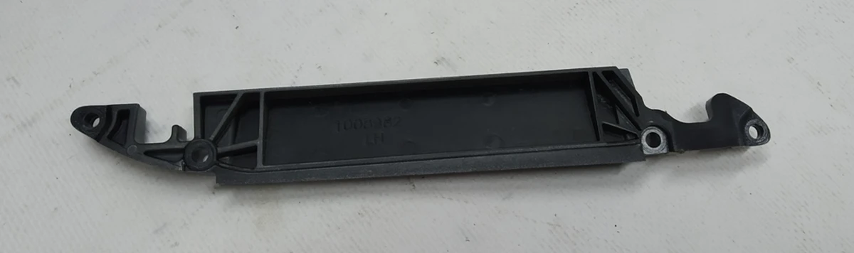 11 Пластина наружной ручки двери передней/задней левая PMTG Tesla model S, model S REST 1008982-00-D