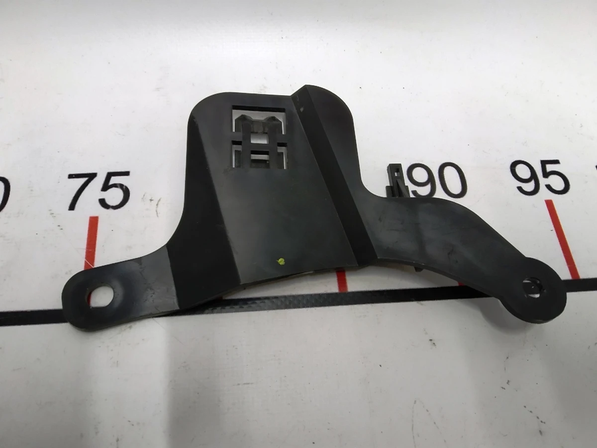 2 Bracket for fastening electrical wiring front left engine compartment 1009096-04-H Tesla model S 1009096-04-Z