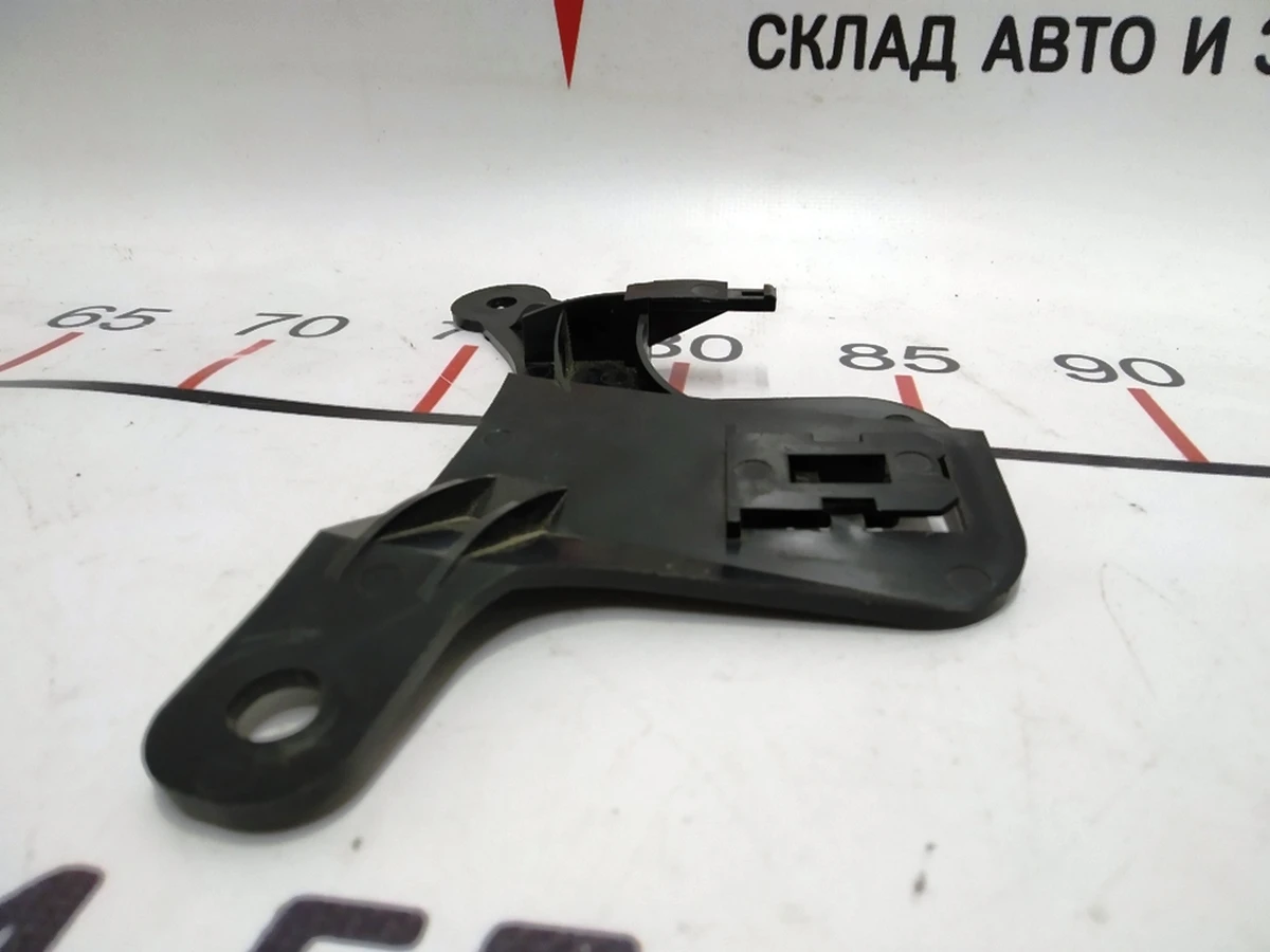2 Bracket for fastening electrical wiring front left engine compartment 1009096-04-H Tesla model S 1009096-04-Z