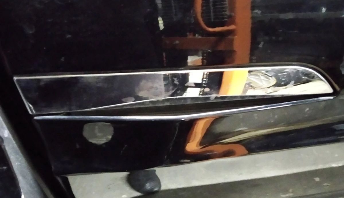 5 Двері передні права (метал) (з пошкодженням) Tesla model X 1069536-E0-C